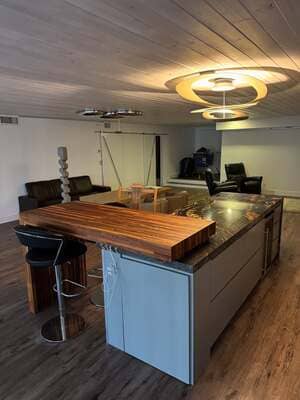 {{ custom_values.service_3 }} in {{custom_values.area_7})