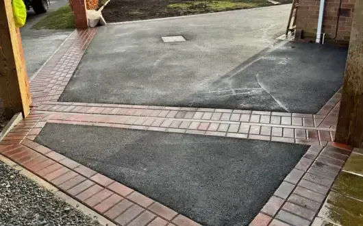 image of a resin driveway