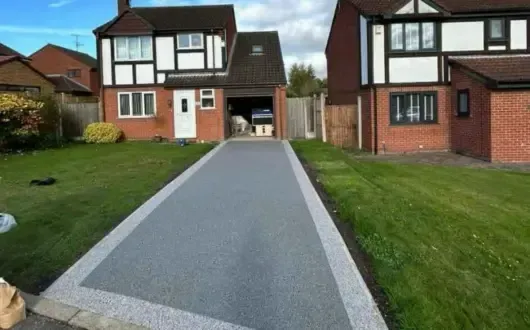 image of a tarmac driveway