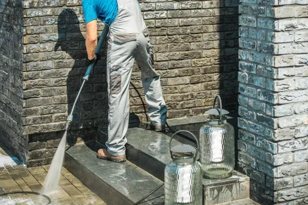 Why Power Washing in Tampa, FL Is Essential for Your Property | Bin ReFresh
