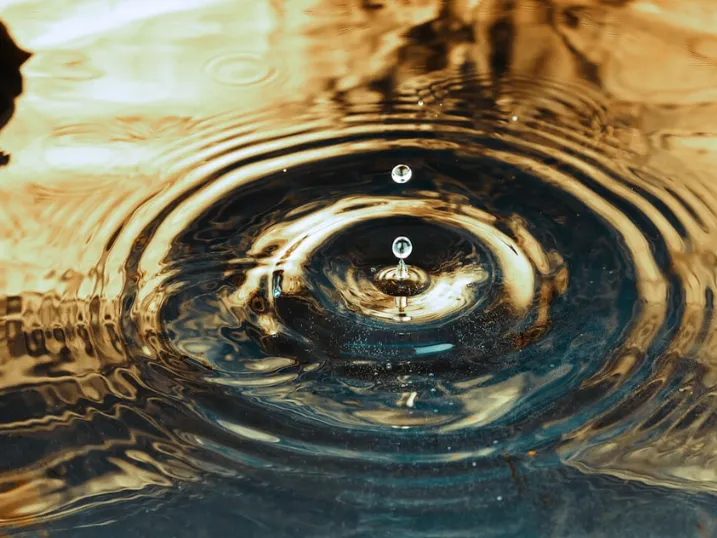 ripple water glow energy magnetism resonance