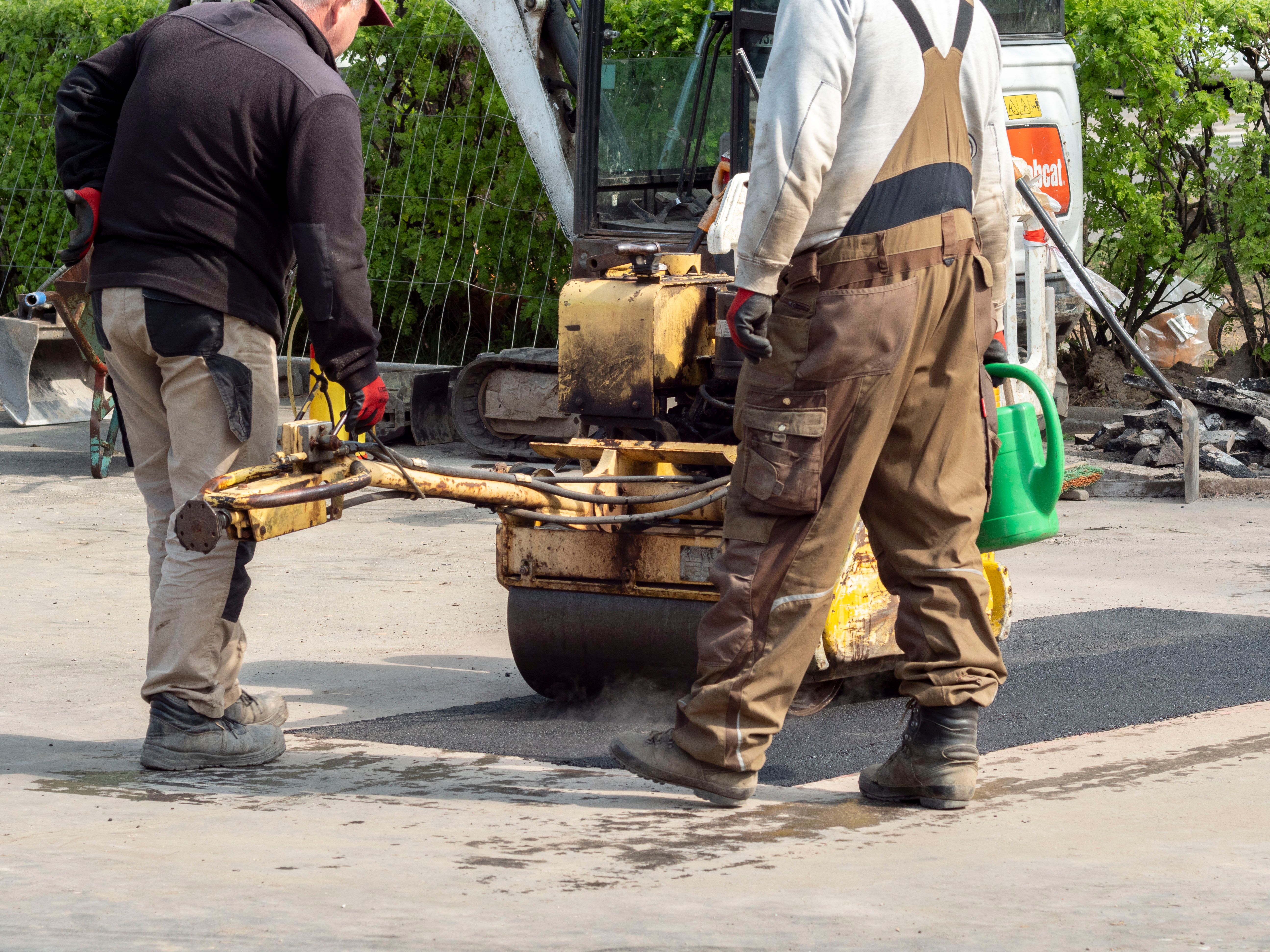 How to Choose a Paving Contractor in Maine | Maine Paving