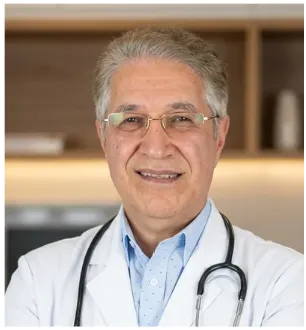 Dr. Juan Garza Quintanilla, Director Médico de Eternal México