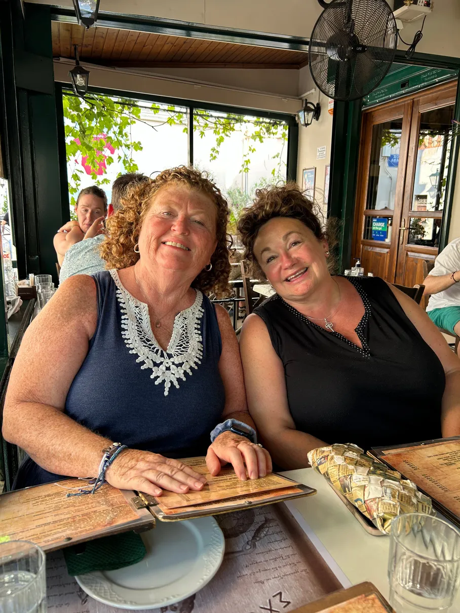 Go Babes friends enjoying a dinner together