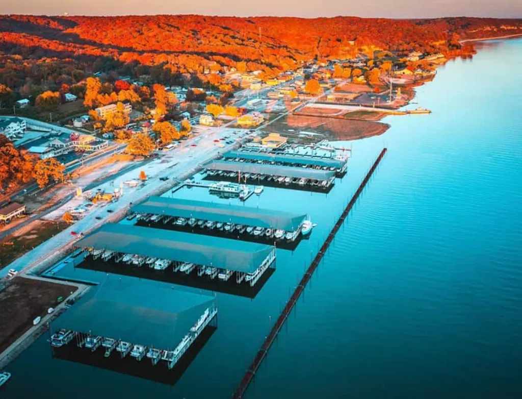 Marina real estate investment property in Illinois