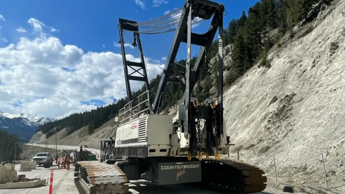 Crawler cranes from Drill Hub