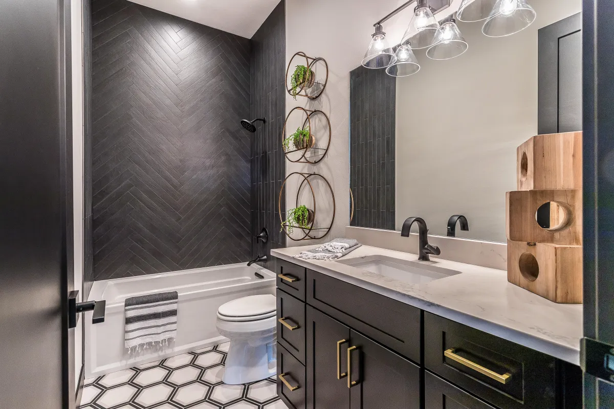 black bathrom design