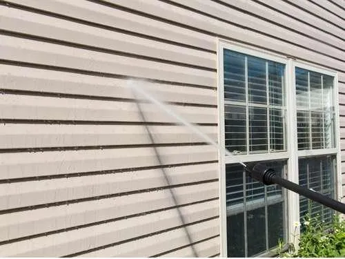  Window Cleaning