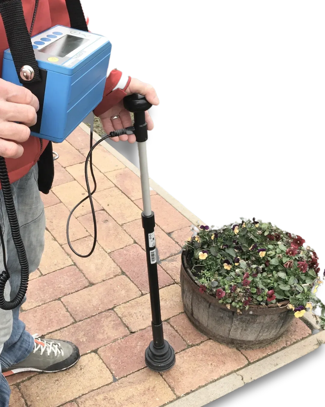 Jelzőgázos detektor kijelzője, koncentráció mérés szivárgás lokalizálásához.