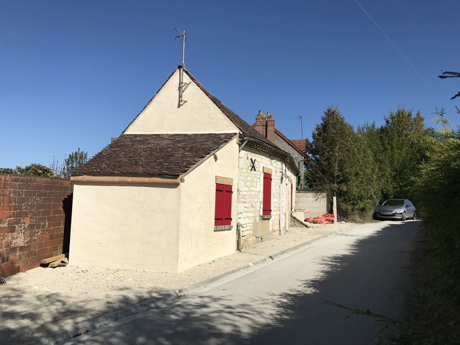 Maison ancienne rénovée dans l'Aube : sortie du statut passoire thermique par MS Promotion