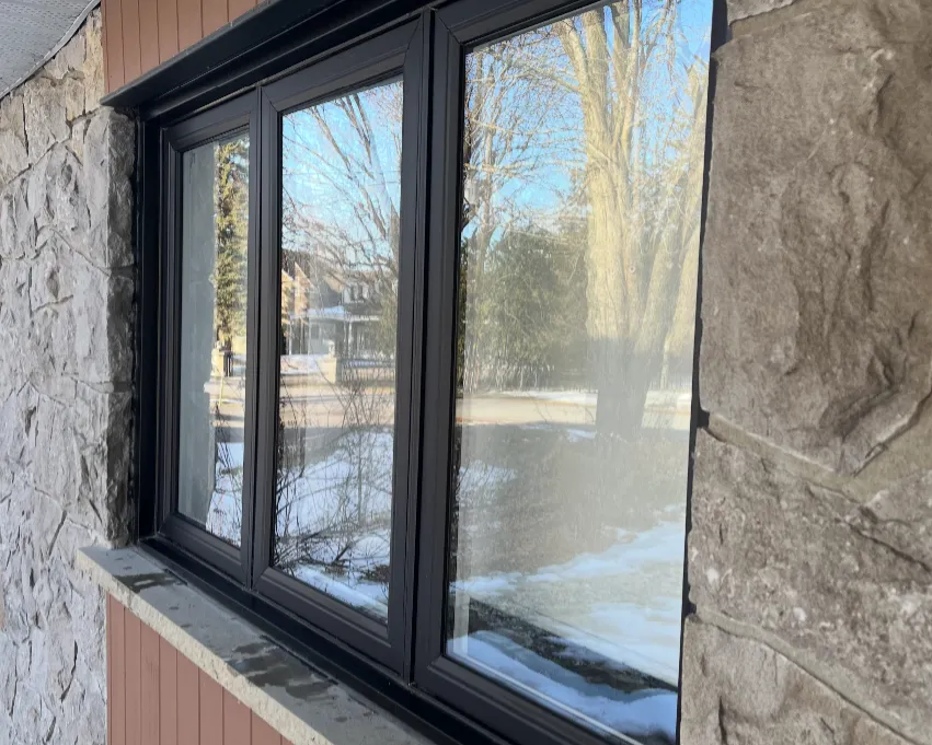 Residential window cleaning in Ottawa by Magic Squeegee Window Washing