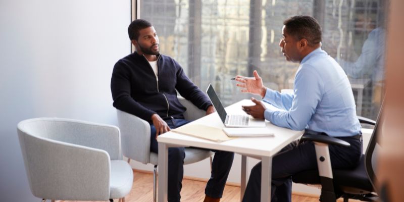 When Should You Work With a Financial Credit Advisor for Debt Management?