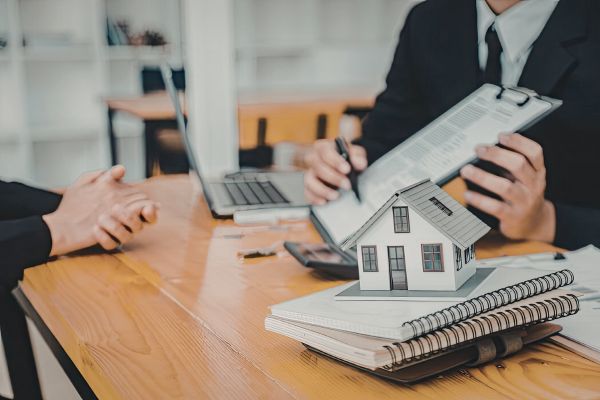 Winterizing Your Mobile Home: A Homeowner's Guide