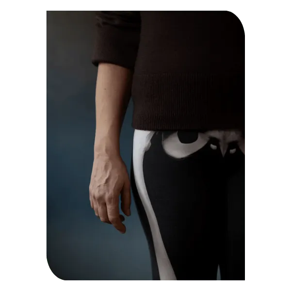 Get into your body Skelly leggings