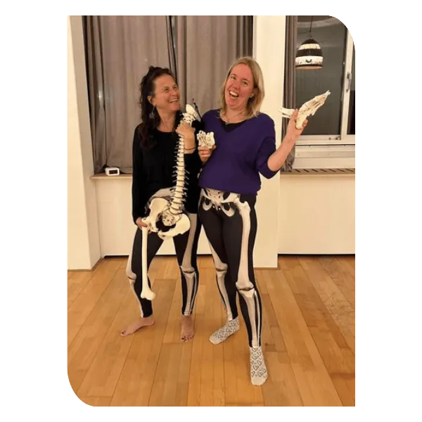 Victoria and Ellen Get into your body