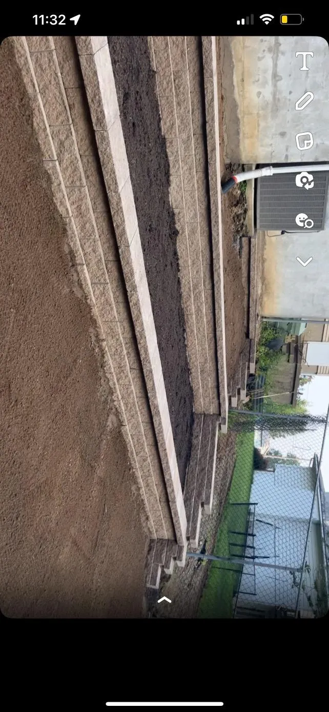 retaining wall concrete work