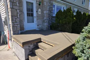 concrete catilevered stairs