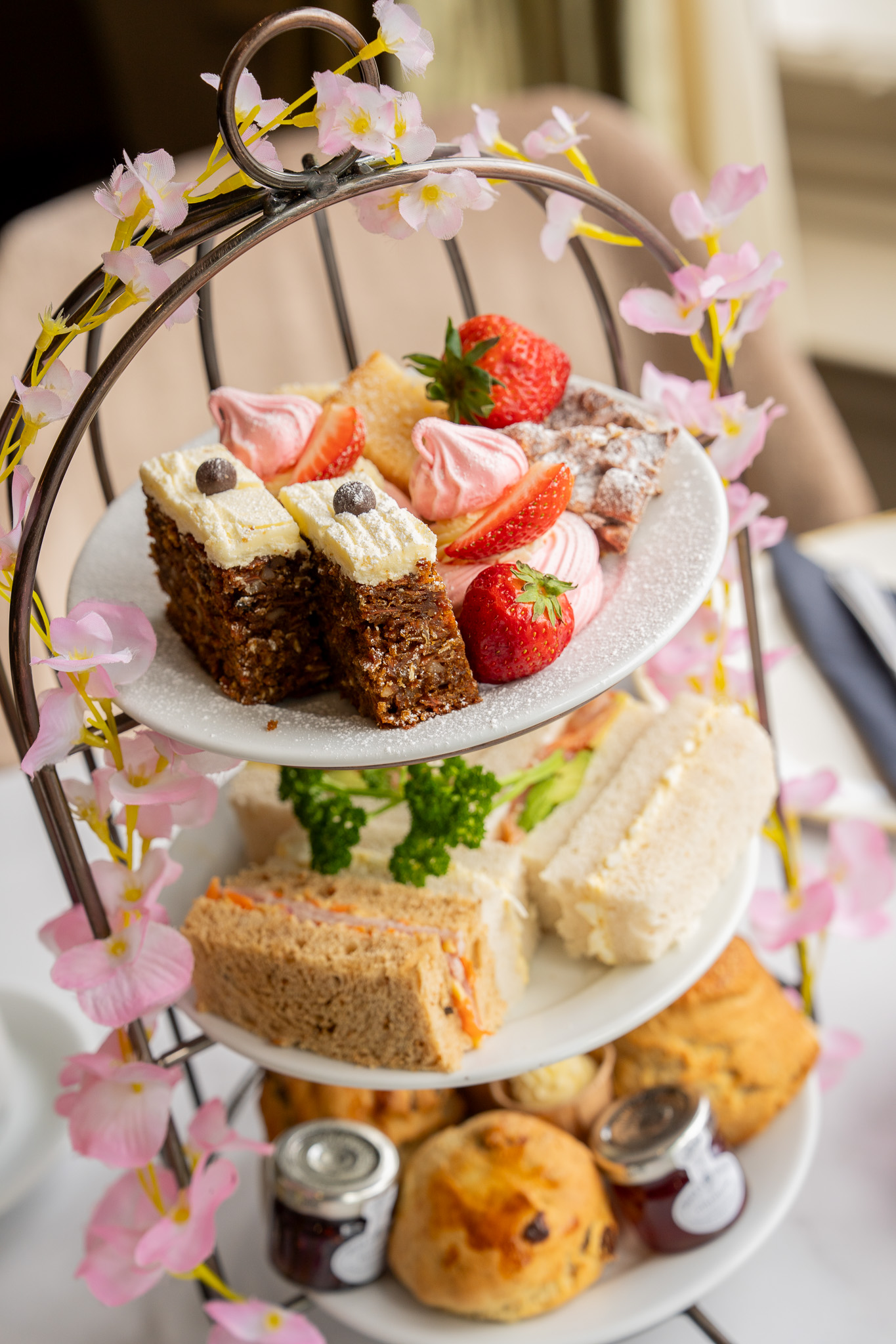 Baby shower table styling with florals and pastel decor
