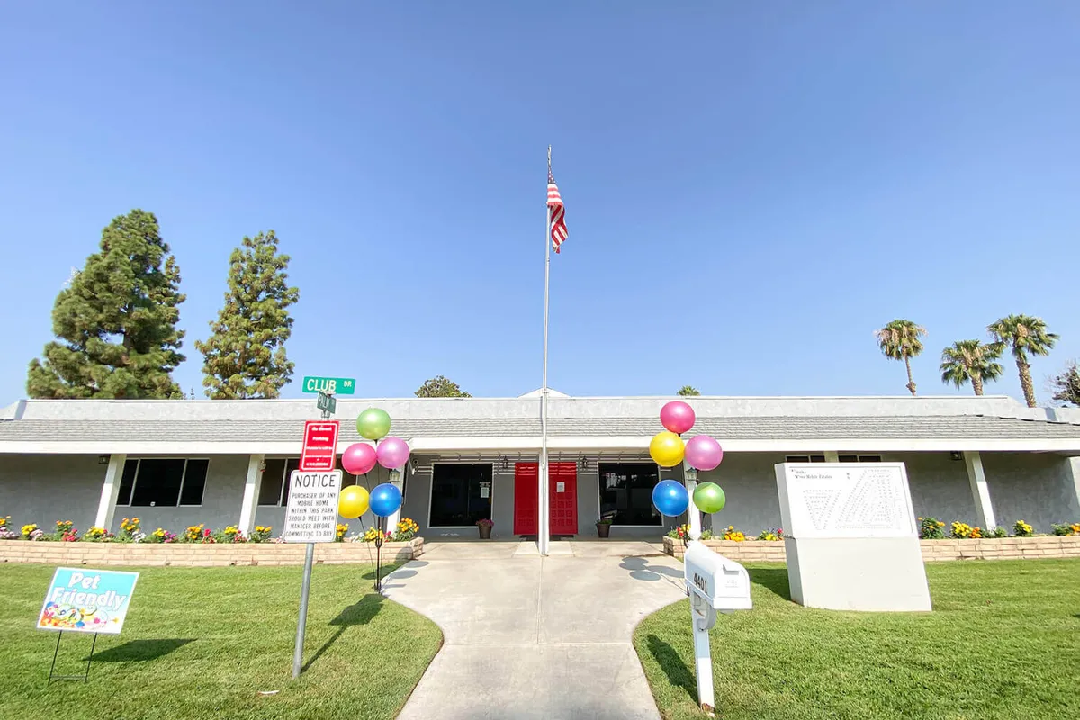 Smoke Tree Mobile Home Park Review