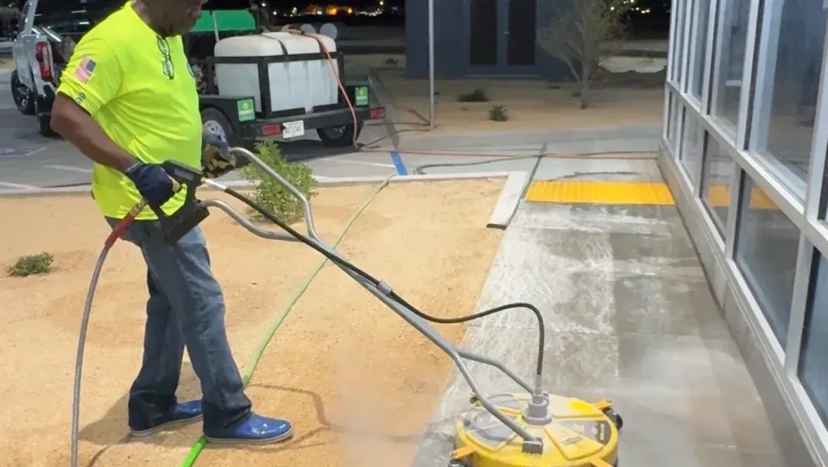Pressure Washing in El Centro