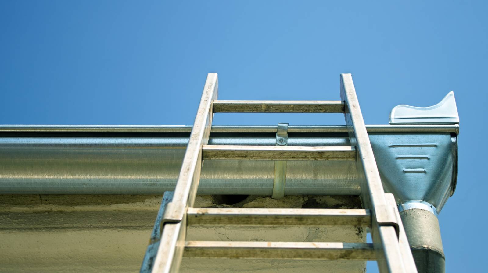 Gutter Ladder Safety & Roof Access Guide Oahu | FBC Hawaii