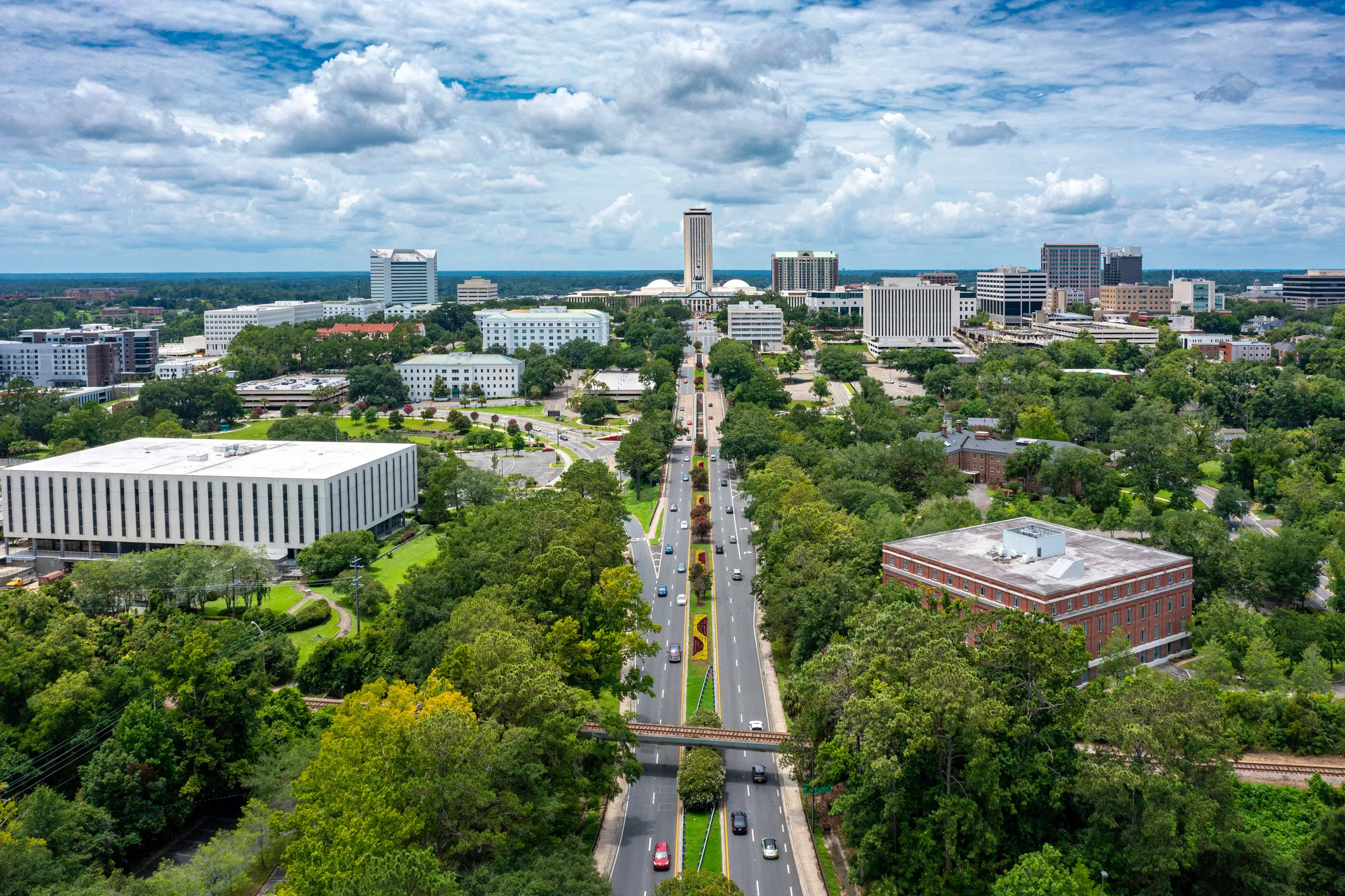 🚗 Need More Time? Smart Tips for Extending Your Car Rental in Tallahassee, FL