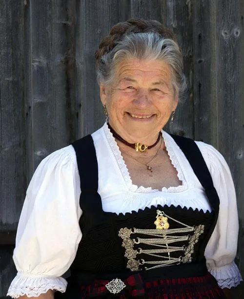 Lerne Dirndl nähen mit Rosmarie Henke