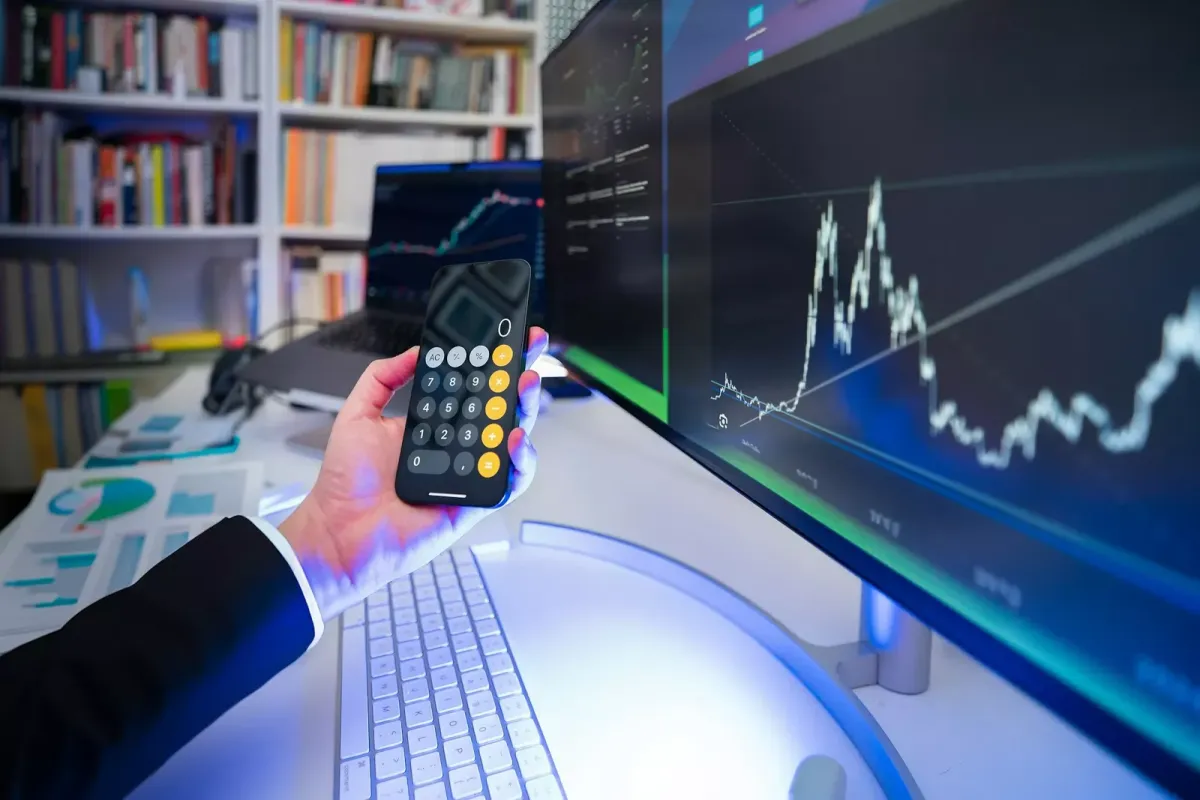 The Importance of Choosing a Financial Advisor Who Stays Current