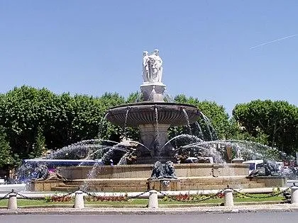 Émeline Pajot Photographe - Photographe artistique grossesse et bébé - Aix en Provence