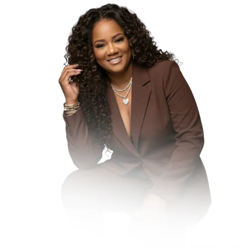 Professional consultation scene: an agent advising a family at a bright modern table with documents and a laptop, warm natural light, photorealistic and reassuring to illustrate trust and expertise.