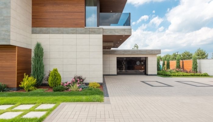 Paver Patios & Hardscape Surfaces in 