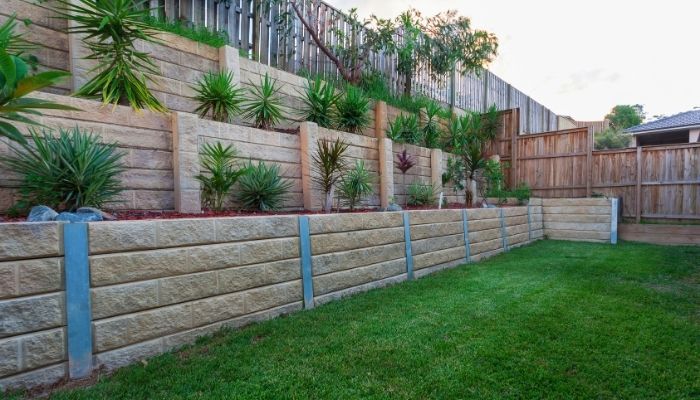 Retaining Walls & Grade Solutions in 