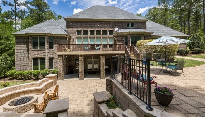 Retaining Walls & Grade Solutions in 