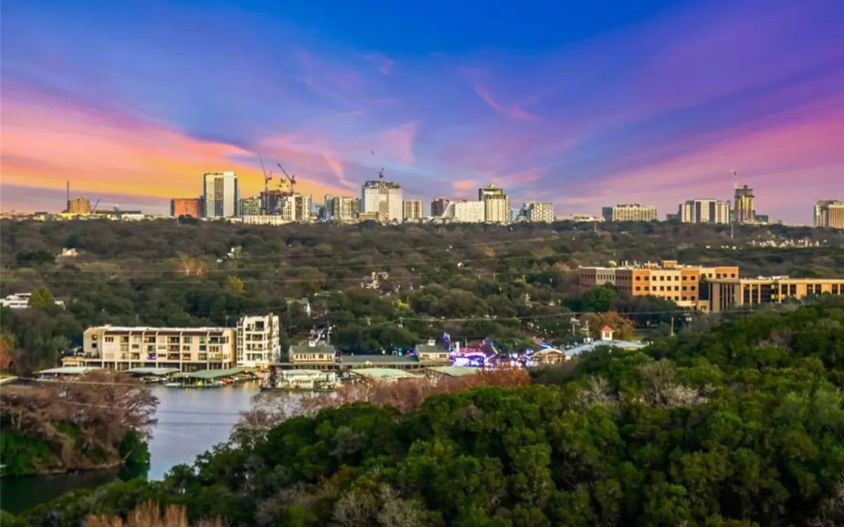 Leander Suburbs