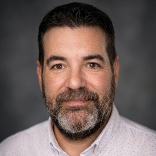 Andru - Instructor portrait