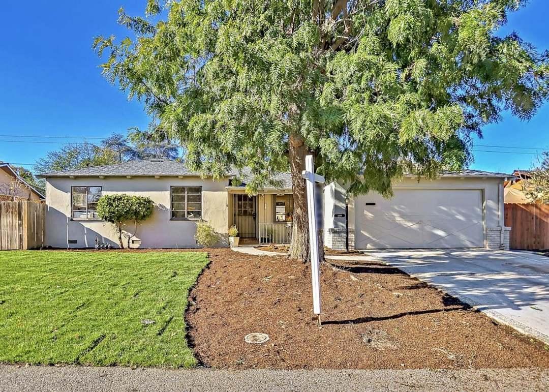 Mountain View Concrete builds and installs Driveway