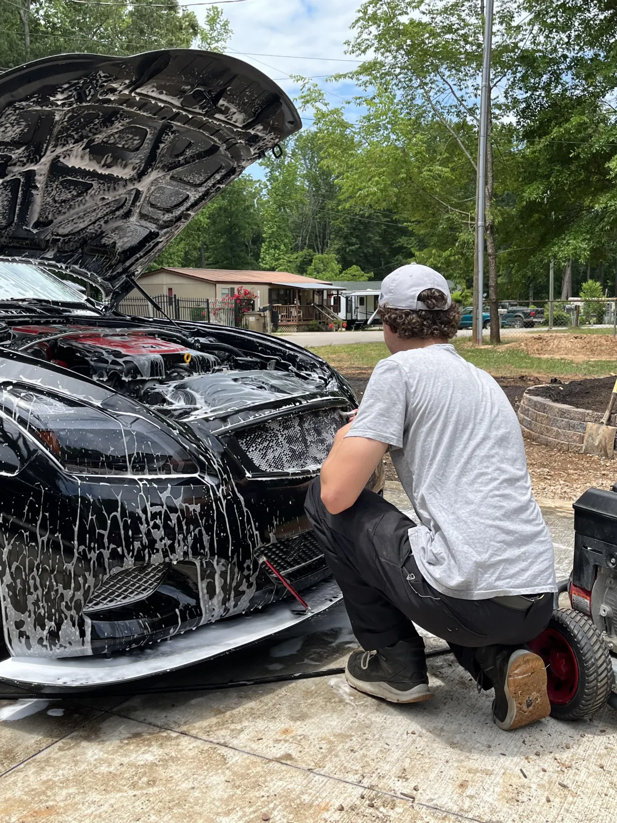 Detailing service technician in Spring Hill, FL
