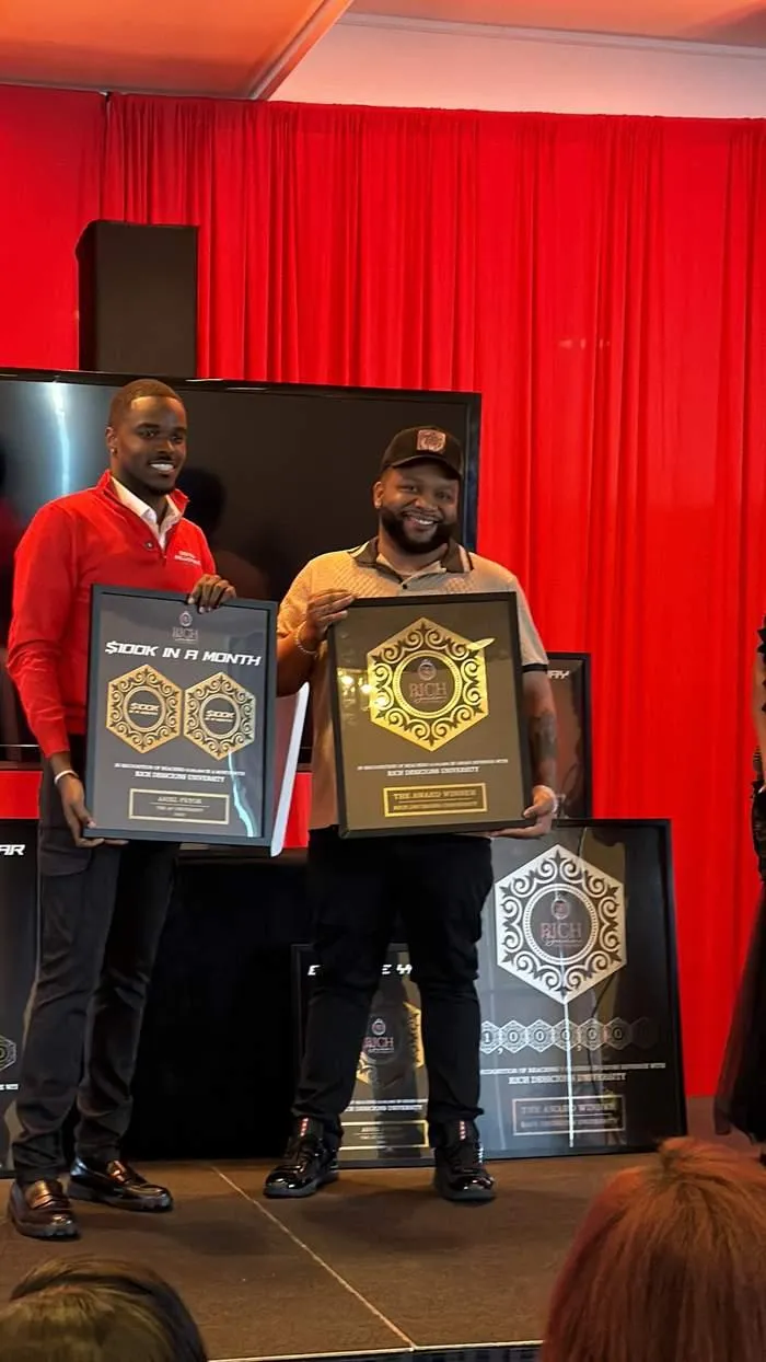 6 Figure Club Award