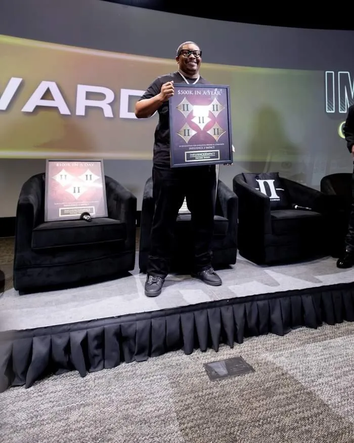 6 Figure Club Award