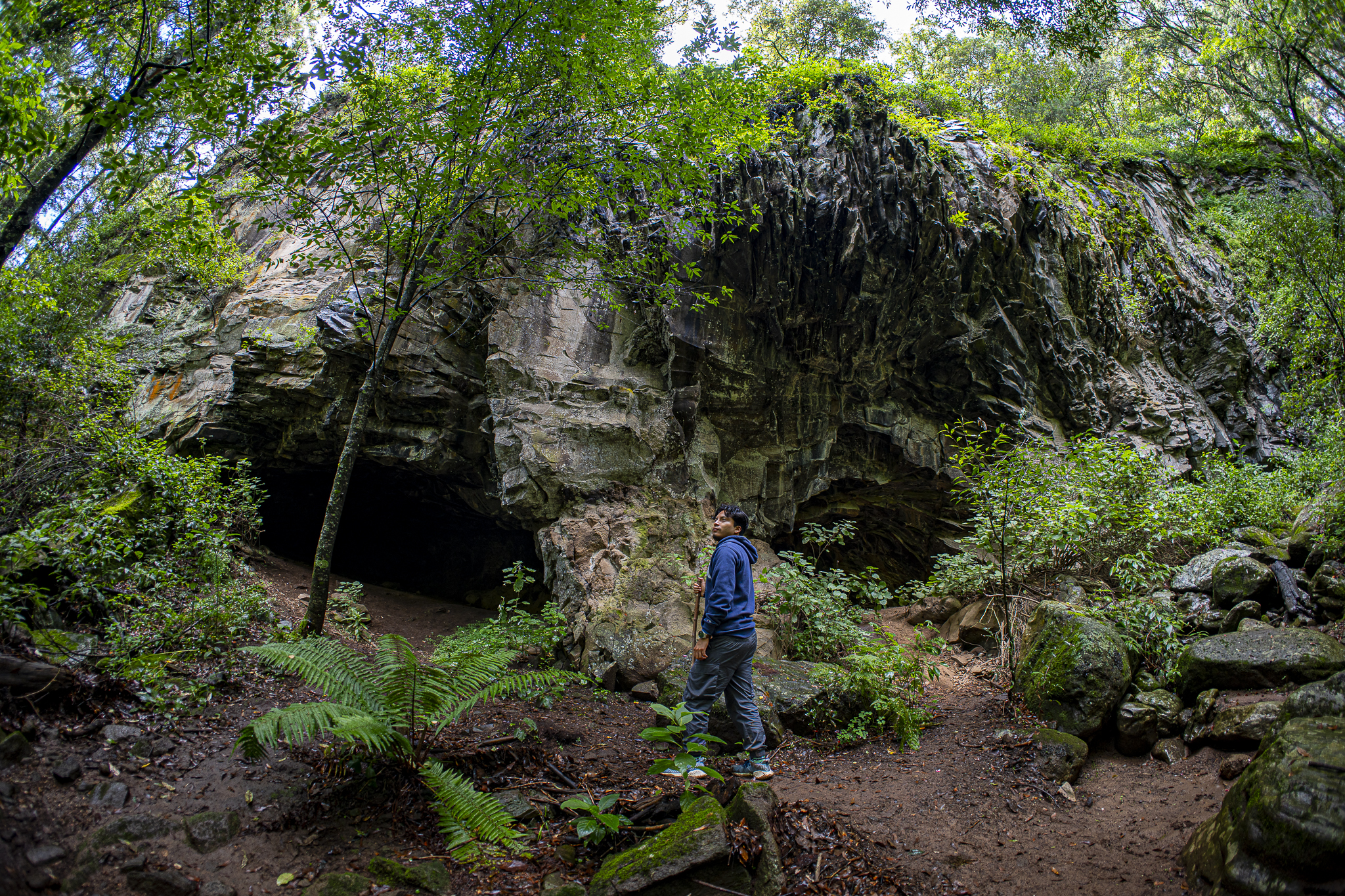 mountains covered with snow under blue sky