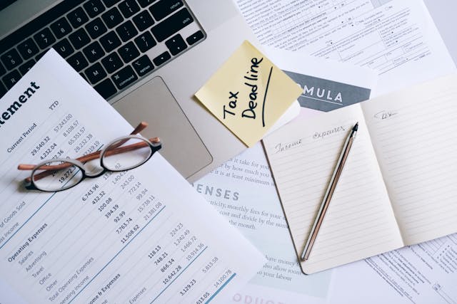 Get Ready for the Canadian Tax Filing Deadline – April 30 is Approaching!
