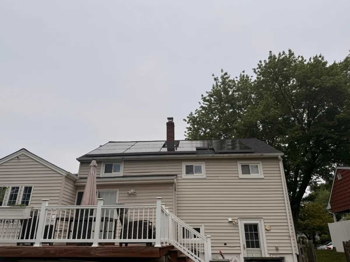 Solar equipment partner logo