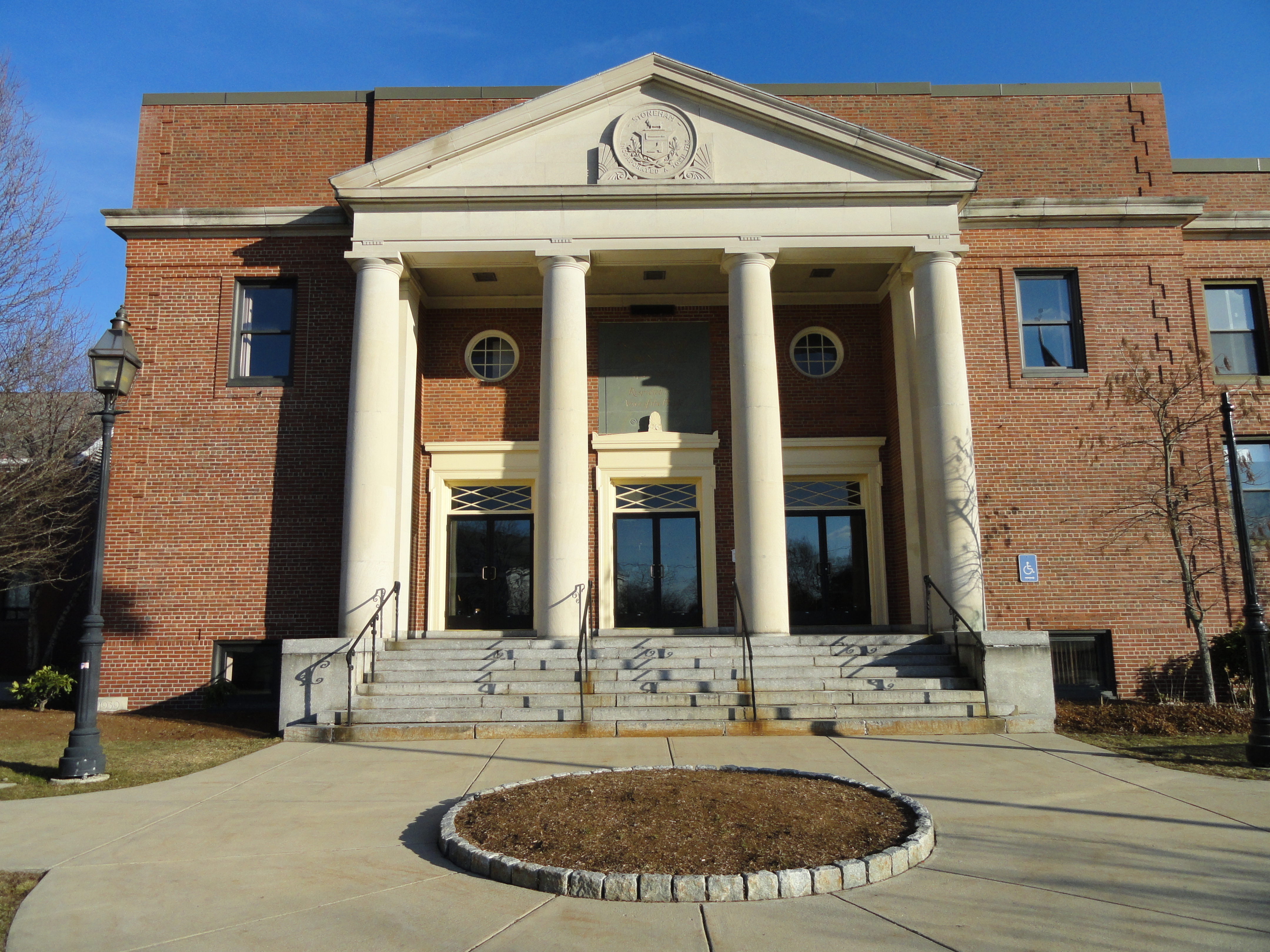 Cheap Car Rental Stoneham, Massachusetts: A Smarter Way to Explore Stoneham and Greater Boston