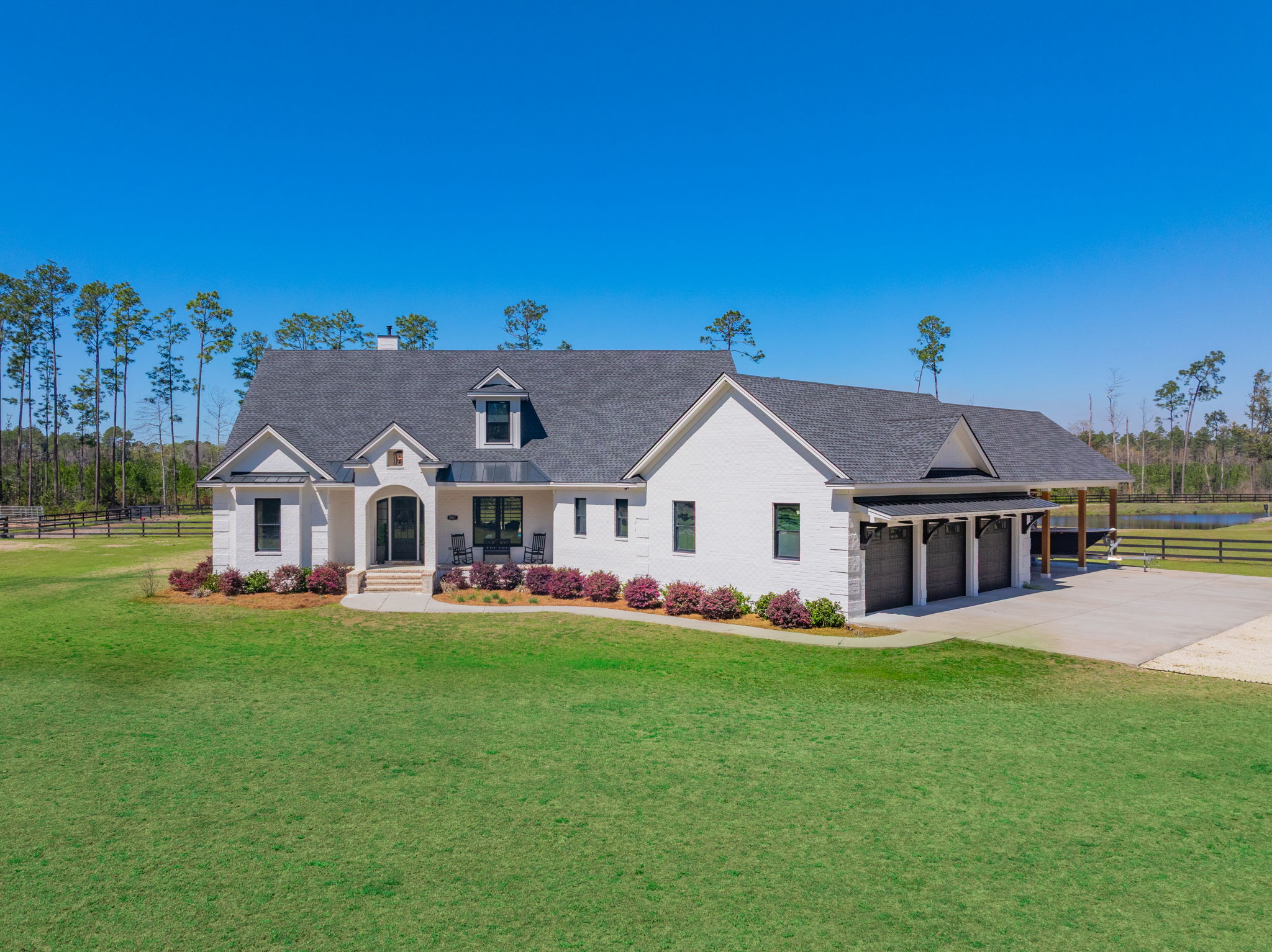 Top-rated real estate advisor Amy Schuman showing a home for sale in Savannah.