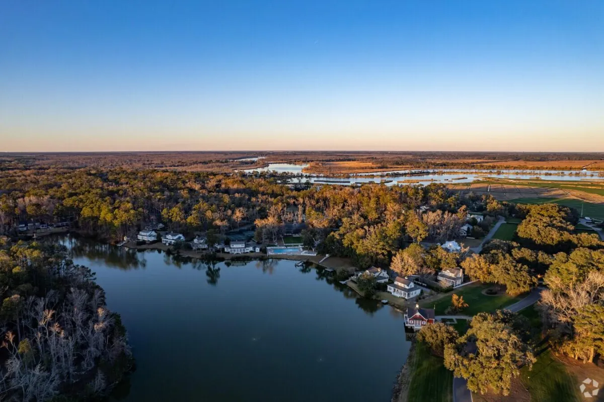 photo of homes for sale in Richmond Hill, Georgia