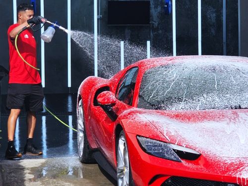 Decontamination & Maintenance Wash in Oakleigh