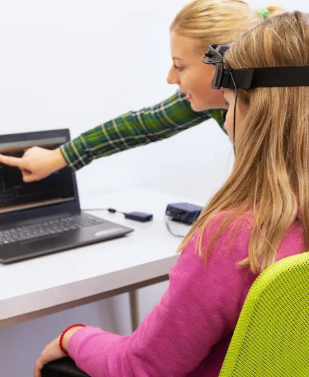 A teenager having a neurofeedback anaysis
