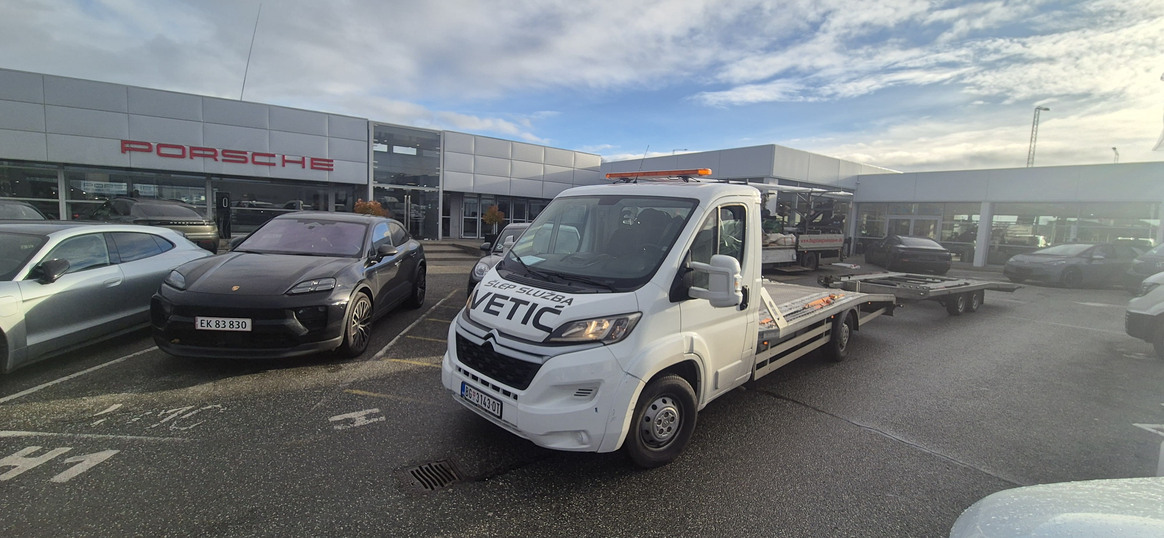 Švedska Prevoz luksuznih vozila