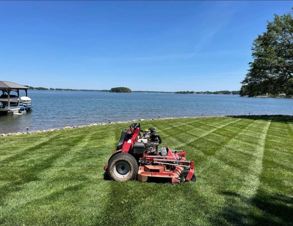 Greystone Hardsacpes