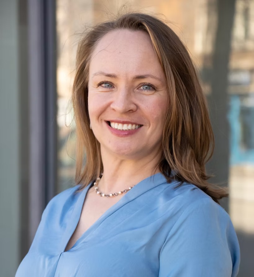 Irina Jones Professional Headshot